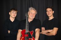 Ro Gebhardt and the „Nu Generation“ – „...outstanding Guitar-Jazz-Latin-Blues“