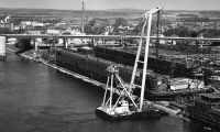 Hellinge, Kräne, Dockbauplätze – Schiffbau in Lübeck im 20. Jahrhundert