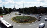 Über 9000 Pflanzen erblühen zur dreistöckigen Lindenplatz-Torte